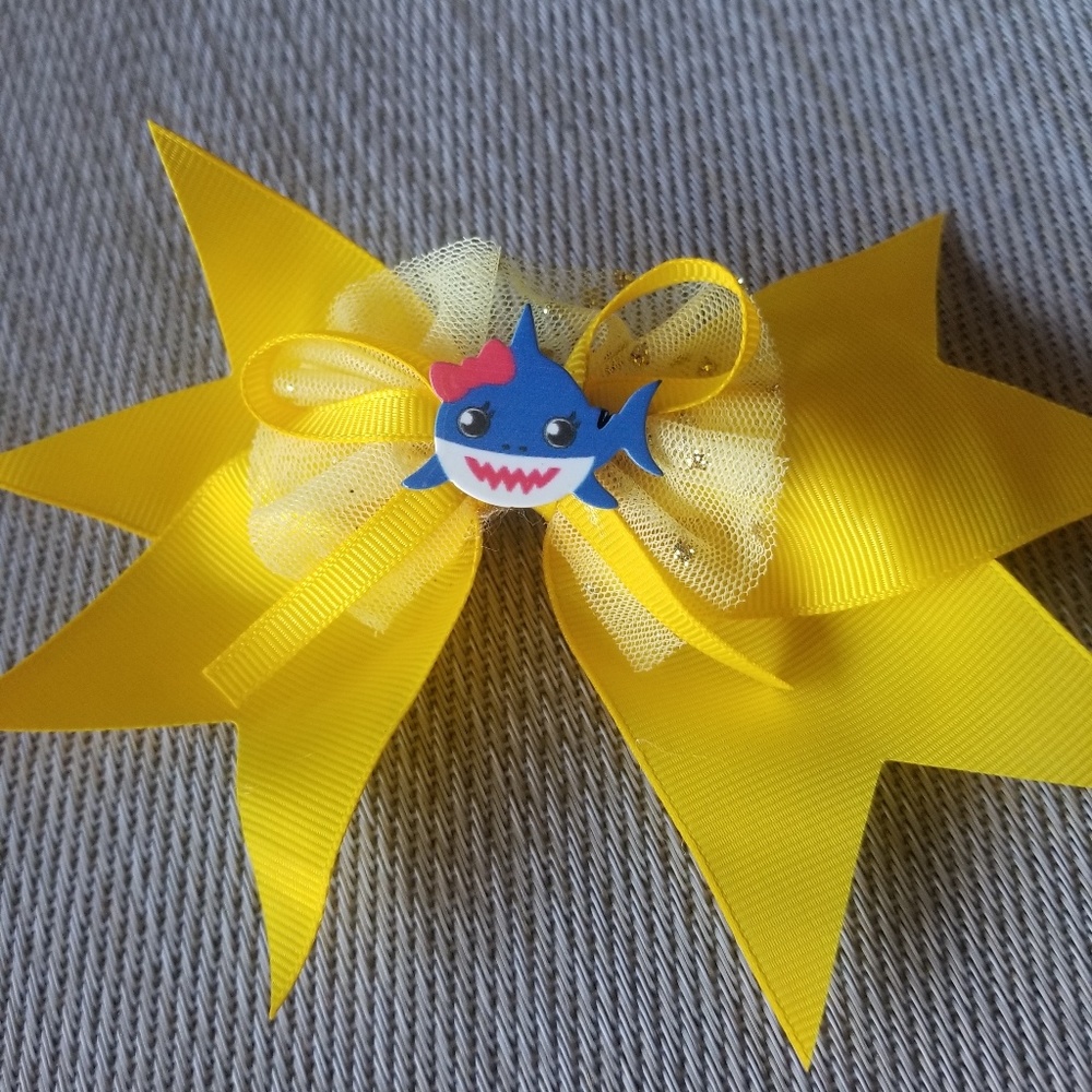 Hair bow